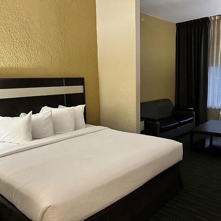 Surestay Plus Hotel By Best Western เวโรบีช ภายนอก รูปภาพ