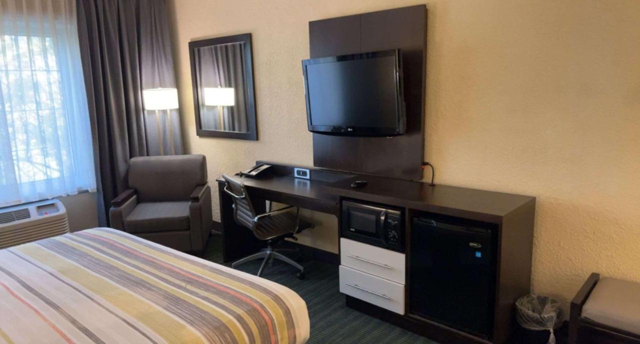 Surestay Plus Hotel By Best Western เวโรบีช ภายนอก รูปภาพ